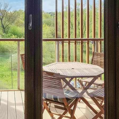 Apartment Stunning In With 1 Bedrooms And Wifi