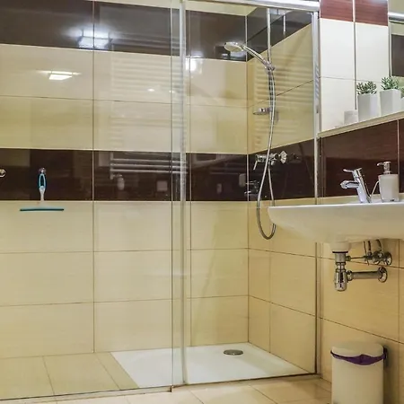 Stunning In With 1 Bedrooms And Wifi Apartment Kolobrzeg