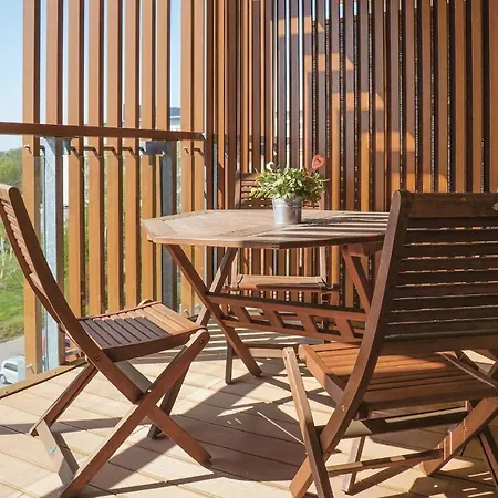 Stunning In With 1 Bedrooms And Wifi Apartment